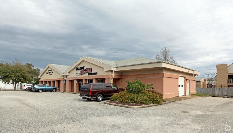 Primary Photo Of 3936 N Davis Hwy, Pensacola Medical For Lease