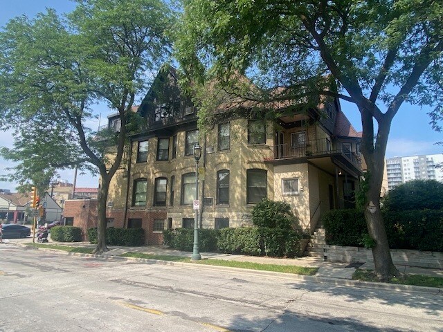 More Photos Of , Milwaukee Multifamily For Sale