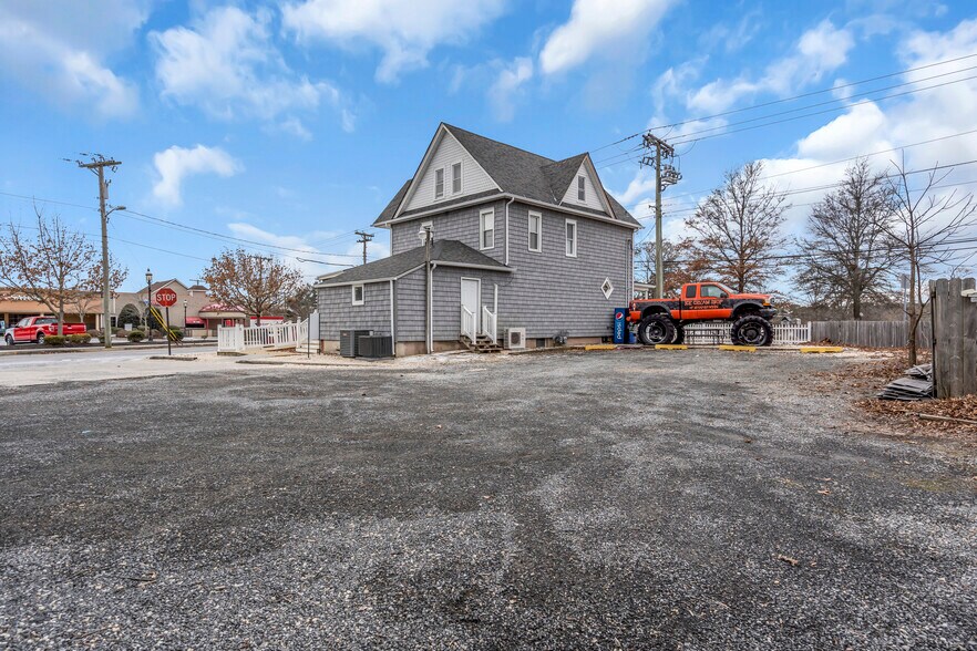 More Photos Of 59 N Main St, Manahawkin Freestanding For Sale