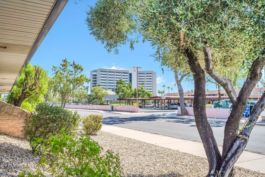 More Photos Of 145 E University Dr, Mesa Office For Lease