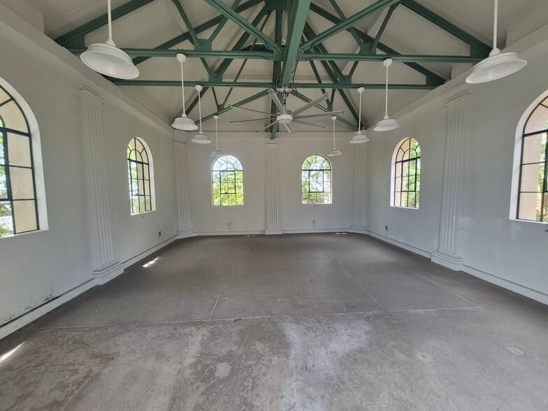 More Photos Of 653 Ala Moana Blvd, Honolulu Office For Lease