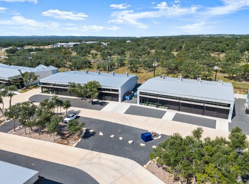 More Photos Of 14510 Fitzhugh Rd, Austin Warehouse For Sale