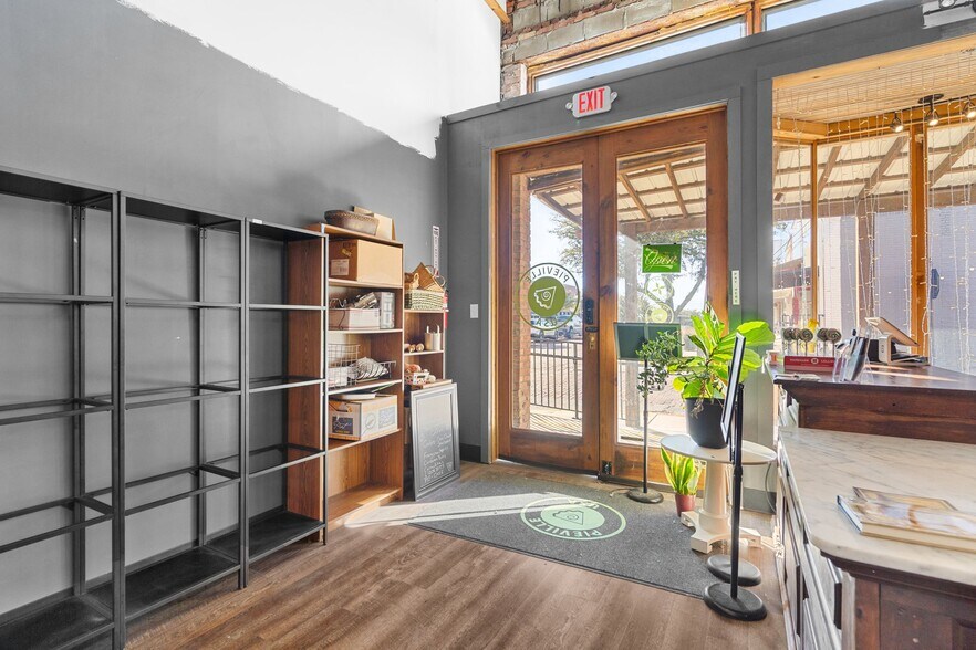 More Photos Of 107 S Main St, Farmersville Storefront For Sale