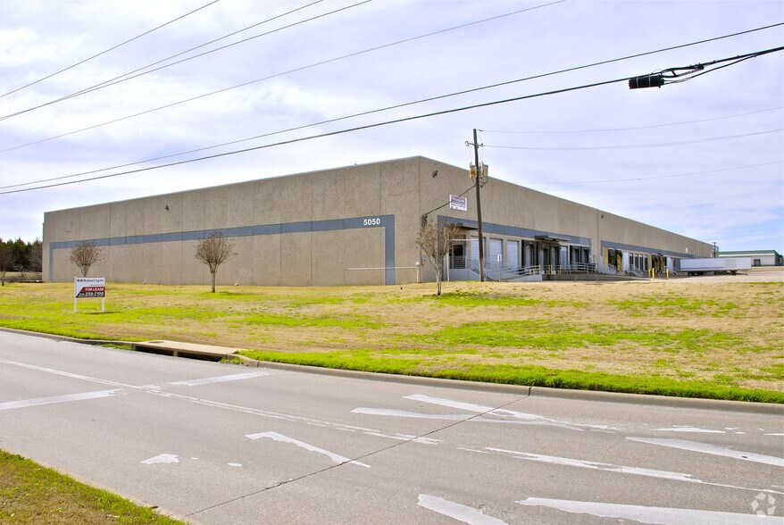 More Photos Of 5050 Investment Dr, Dallas Distribution For Lease
