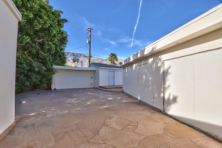 More Photos Of 2249 N Palm Canyon Dr, Palm Springs Hotel For Sale