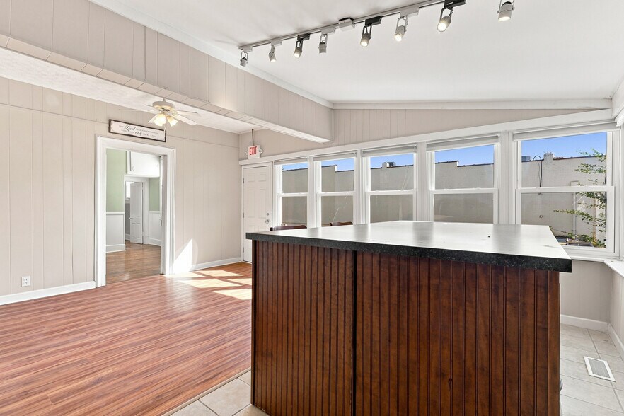 More Photos Of 339 W Main St, Easley Office For Sale