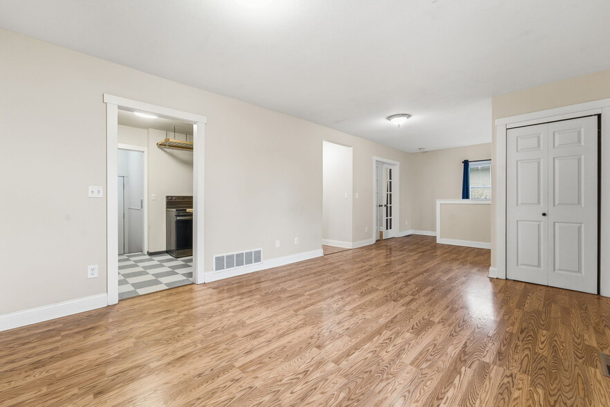 More Photos Of 3124 E 29th Ave, Spokane Office For Sale