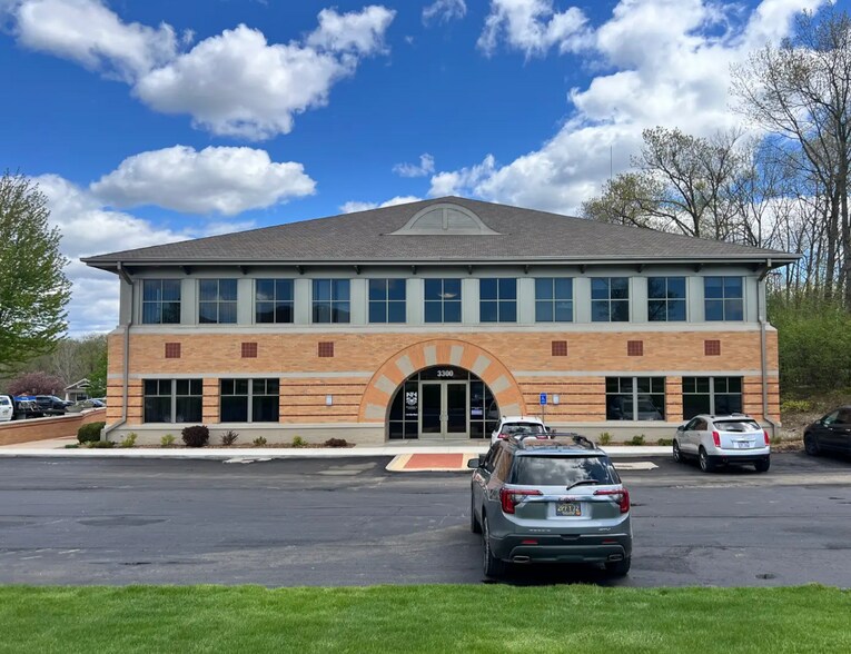 More Photos Of 3300 Eagle Run Dr NE, Grand Rapids Medical For Lease