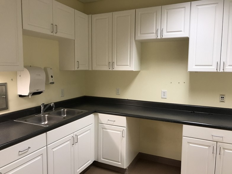 More Photos Of 8311 Bandford Way, Raleigh Office For Lease