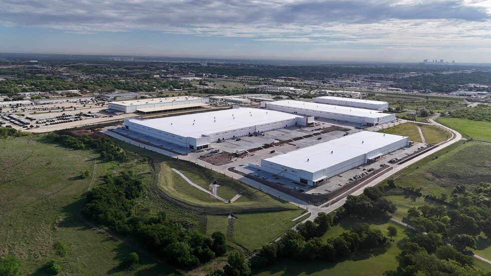 More Photos Of 3700 Almeda St, Fort Worth Unknown For Lease