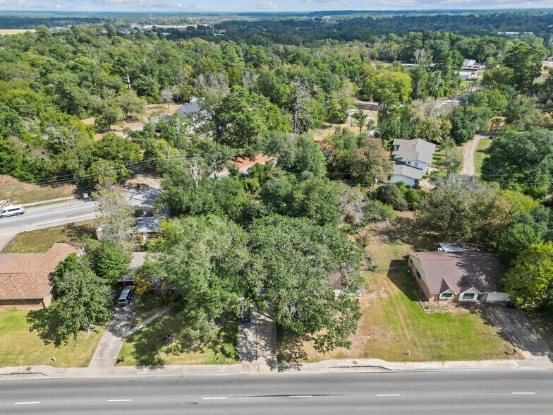 More Photos Of 120 State Highway 75 N, Huntsville Specialty For Sale