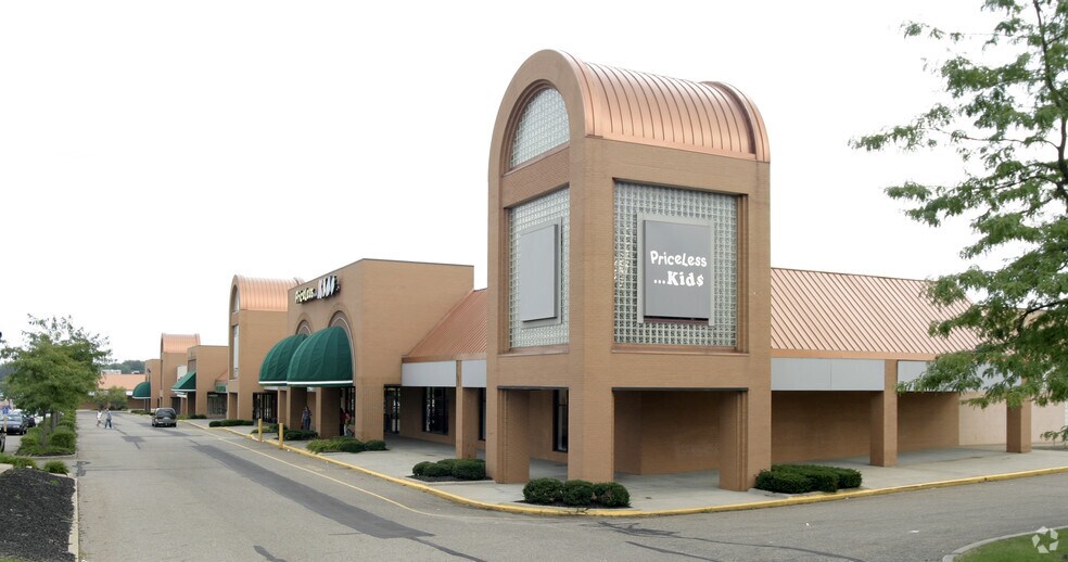 More Photos Of 4760-4844 Everhard Rd, Canton Storefront For Lease