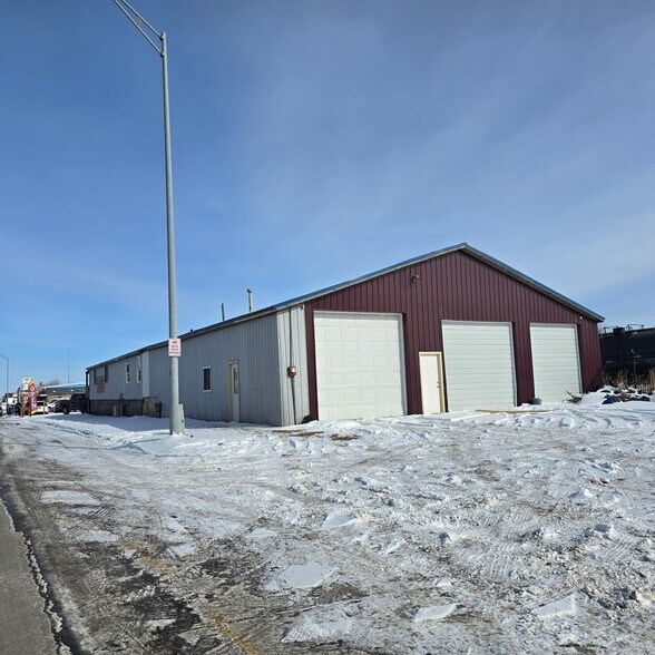 More Photos Of 1410 1st Ave, Worthington Industrial For Sale