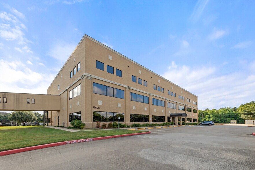 More Photos Of 12606 W Houston Center Blvd, Houston Medical For Lease