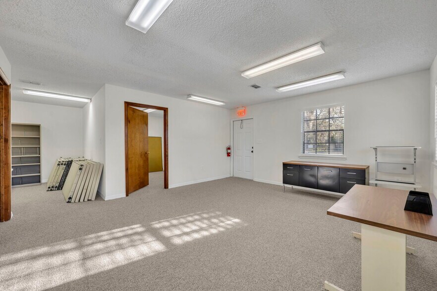 More Photos Of 420 Lake Howell Rd, Maitland Office For Lease