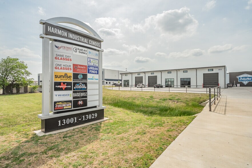 More Photos Of 13053 Harmon Rd, Fort Worth Warehouse For Sale