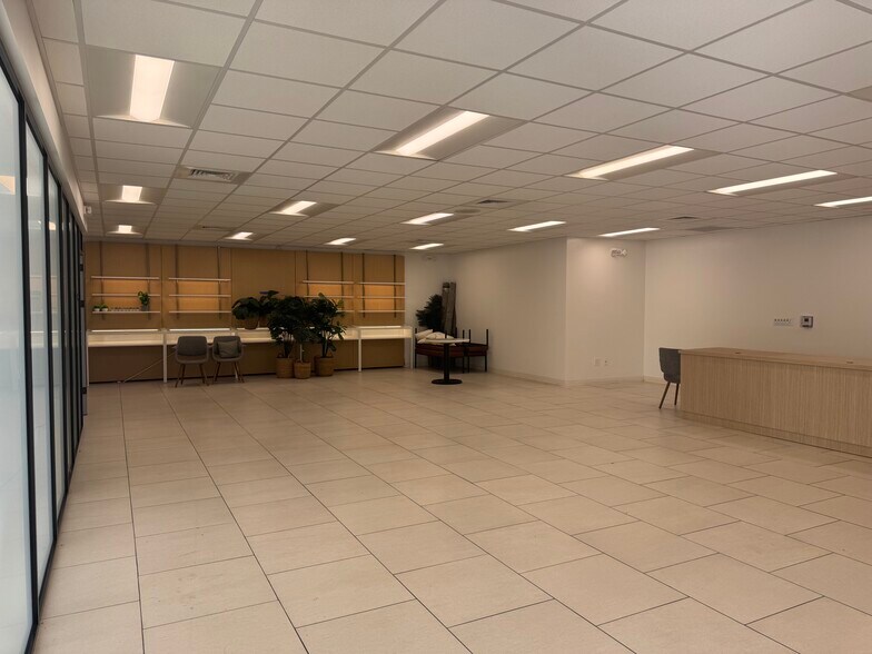 More Photos Of 505 NE 125th St, North Miami Medical For Lease