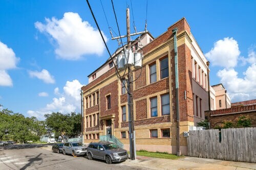 More Photos Of 3220-3222 Canal St, New Orleans Specialty For Sale