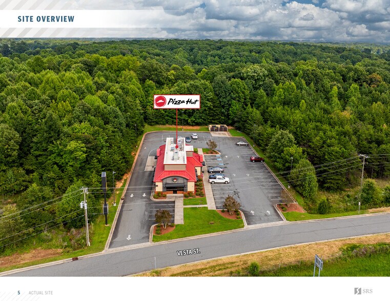 More Photos Of 213 Vesta St, King Restaurant For Sale