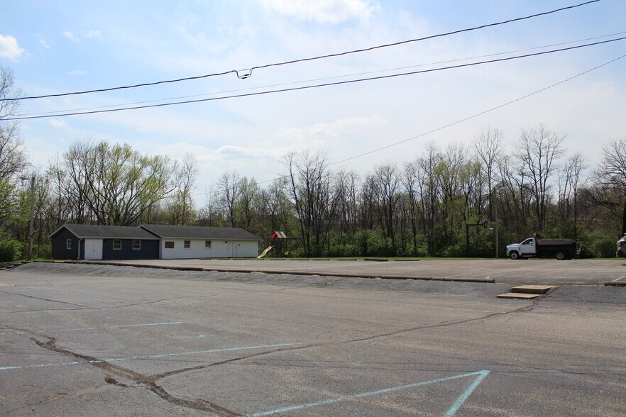 More Photos Of 1409 W Kirkwood Ave, Bloomington Religious Facility For Lease