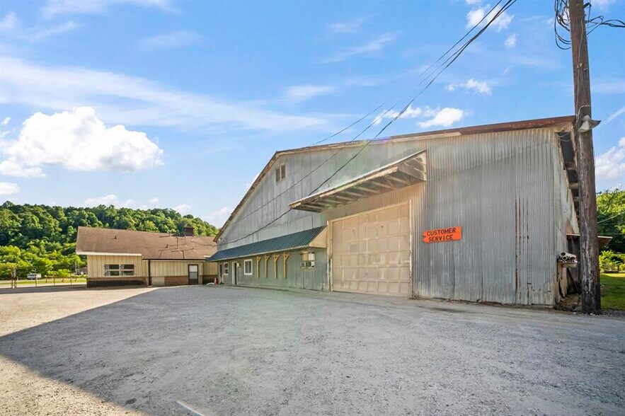 More Photos Of 1305 Seaton Ave, Greenup Warehouse For Sale