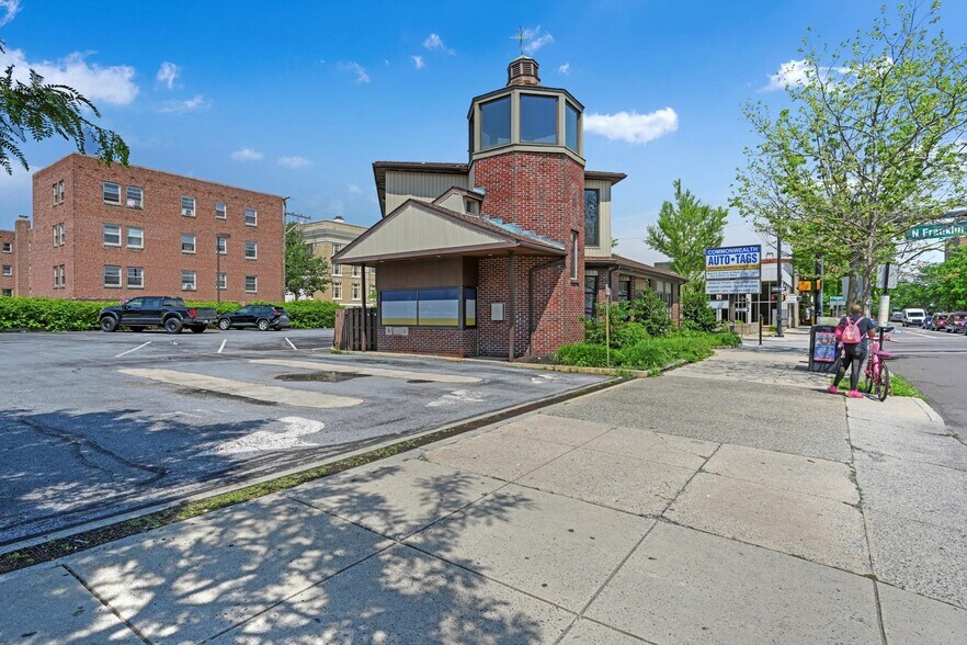 More Photos Of 377 E High St, Pottstown Bank For Sale