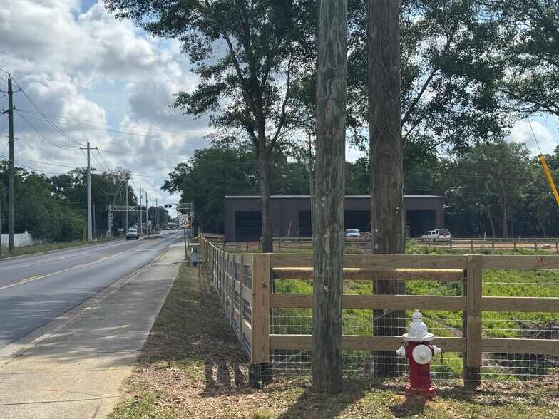 More Photos Of 6404 Rambler Dr, Pensacola Light Distribution For Sale