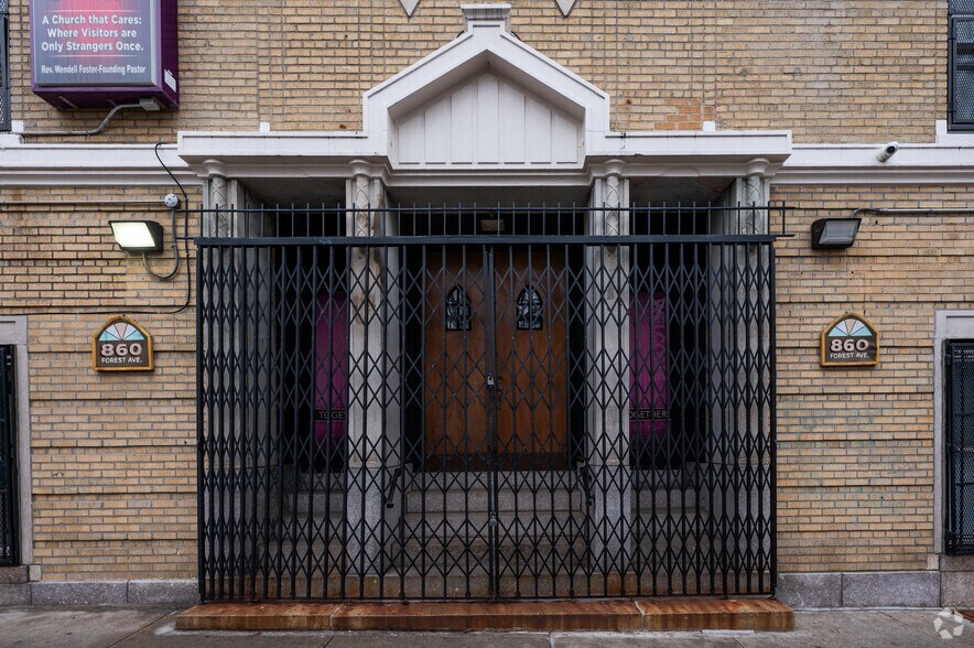 More Photos Of 860 FOREST Ave, Bronx Schools For Lease