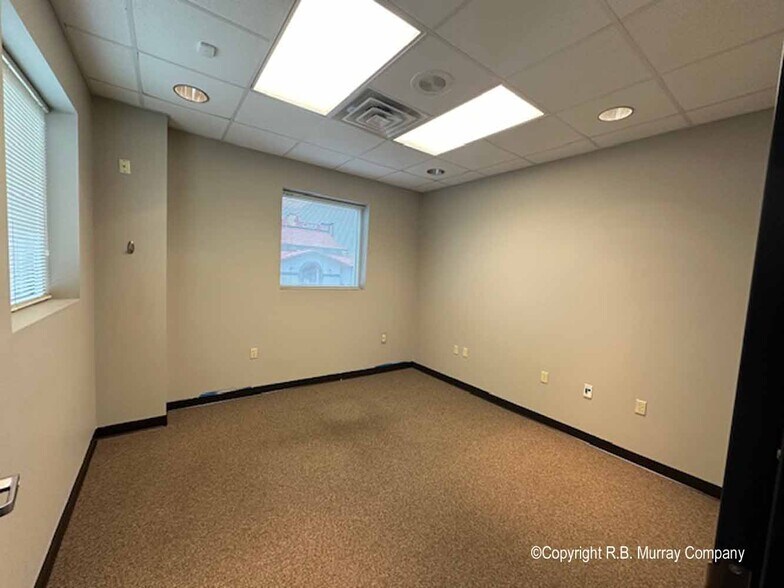More Photos Of 1701 S Enterprise Ave, Springfield Office For Sale