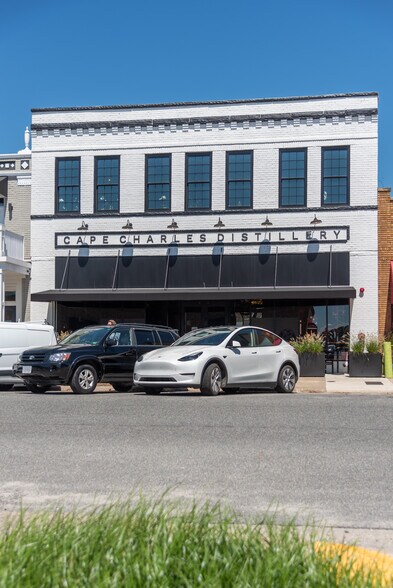 More Photos Of 225 Mason Ave, Cape Charles Storefront For Sale