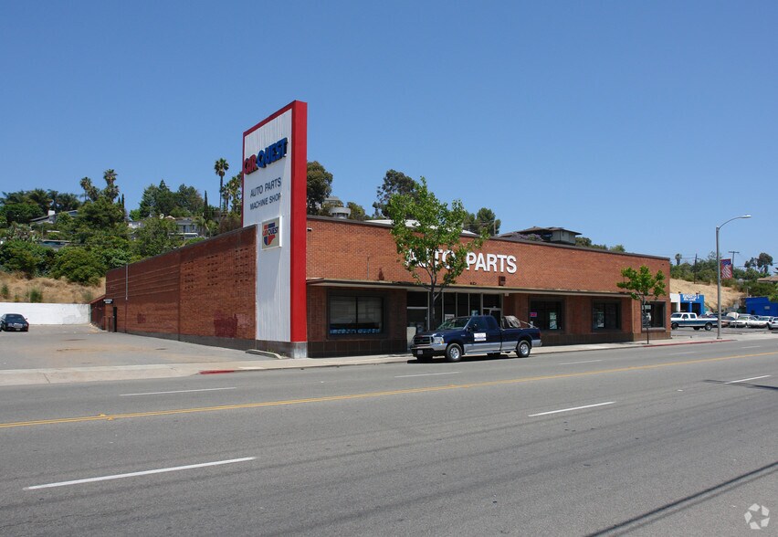 More Photos Of 420 S Santa Fe Ave, Vista Freestanding For Lease