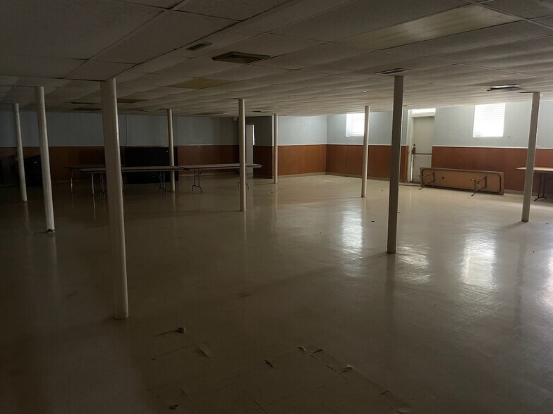 More Photos Of 400 East St N, Talladega Religious Facility For Sale