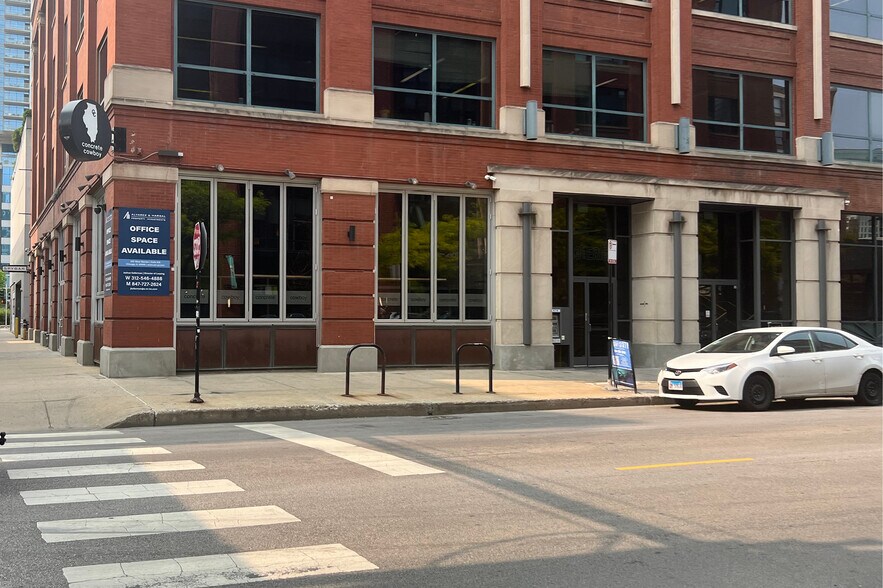 More Photos Of 303 W Erie St, Chicago Office For Lease