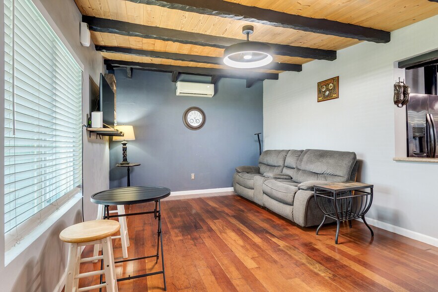 More Photos Of 916 Imperial Beach Blvd, Imperial Beach Apartments For Sale