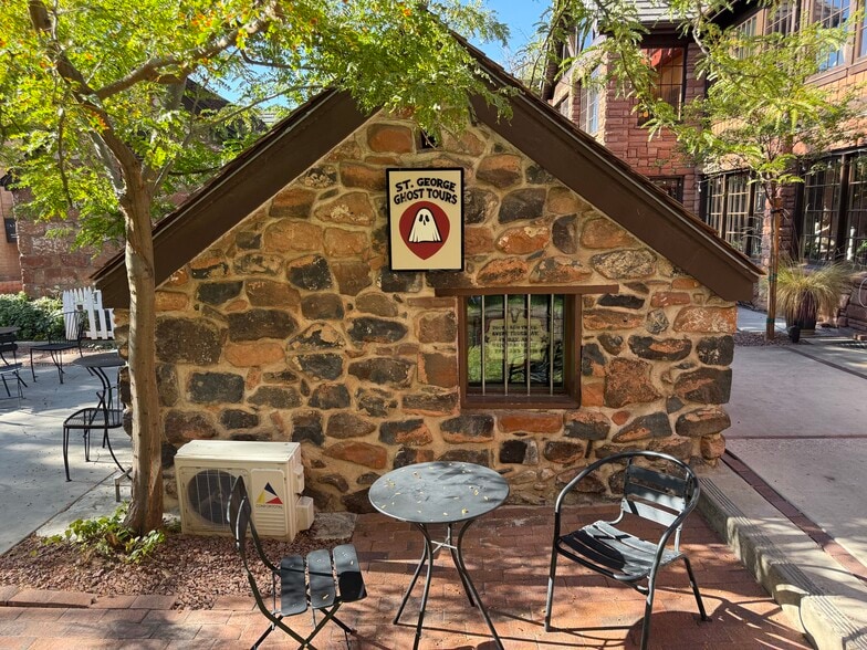 More Photos Of 2 W Saint George Blvd, Saint George Office For Sale