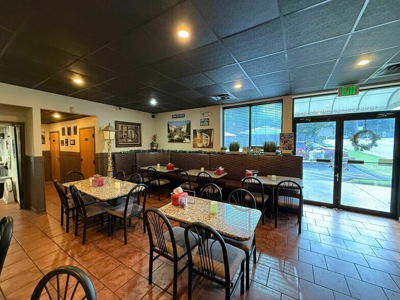 More Photos Of 834 E Division St, Springfield Restaurant For Sale