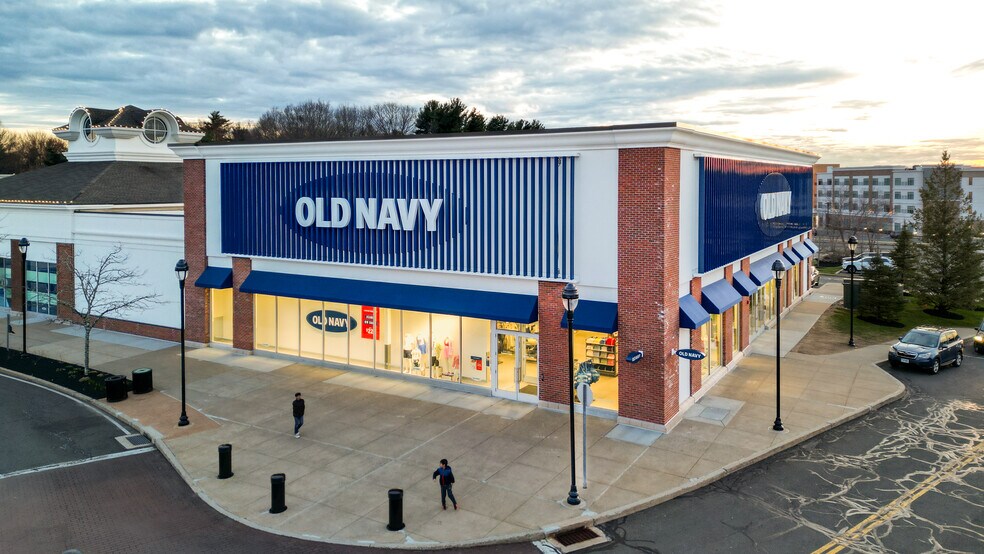 More Photos Of 600 Evergreen Way, South Windsor Unknown For Lease