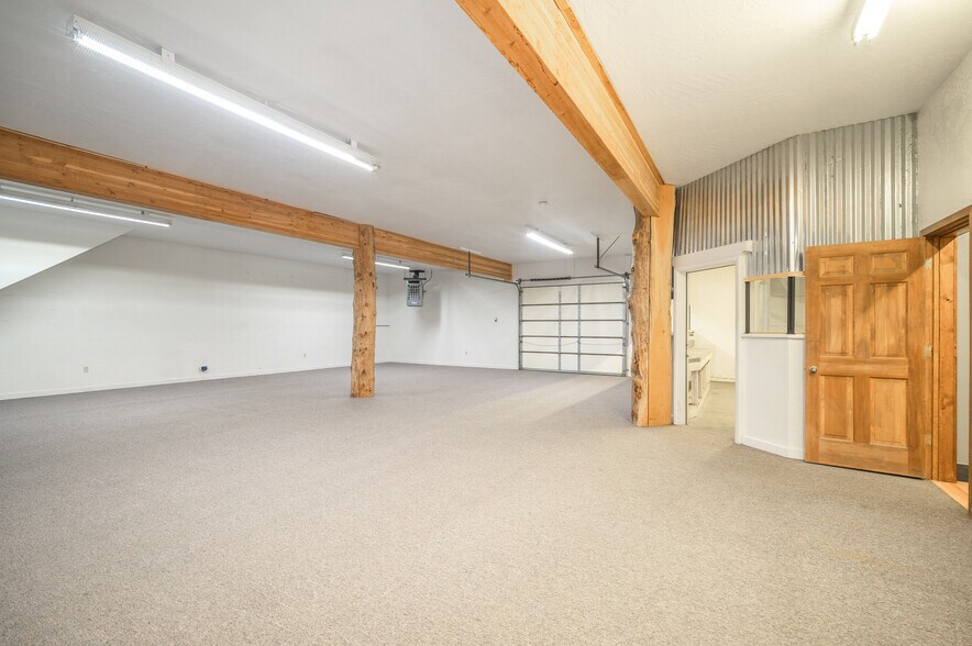 More Photos Of 17602 Highway 145, Dolores Warehouse For Sale