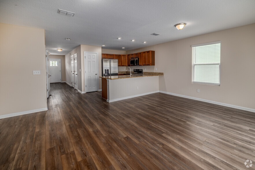 More Photos Of 9805 Trout Tides Blvd, Jacksonville Apartments For Sale