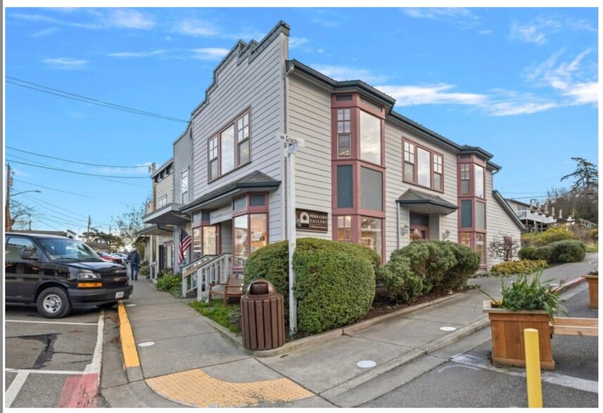 More Photos Of 9 NW Front St, Coupeville General Retail For Sale