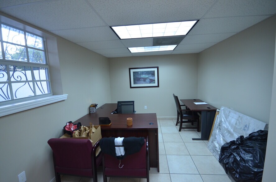 More Photos Of 3940 W Flagler St, Coral Gables Medical For Sale