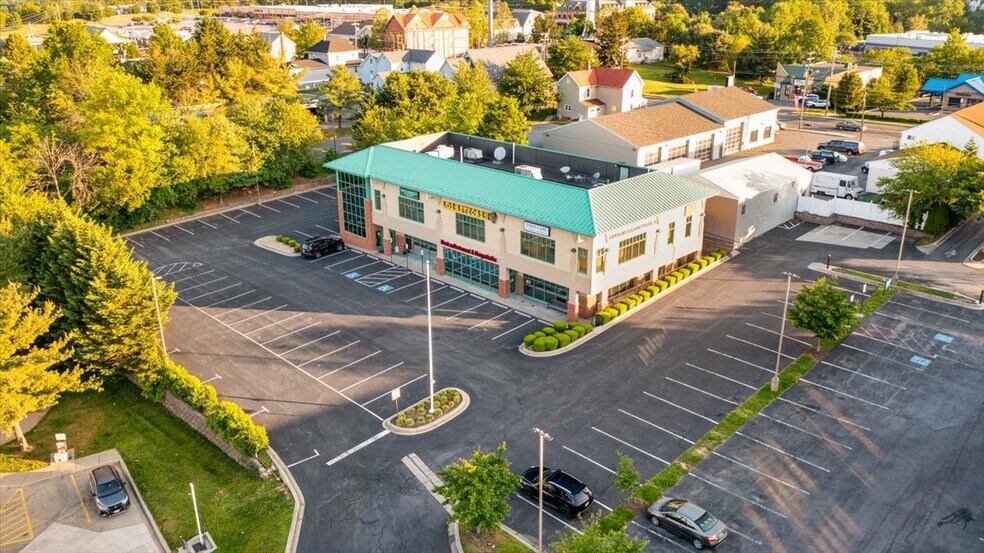 More Photos Of 1604 Ridgeside Dr, Mount Airy Storefront Retail Office For Sale