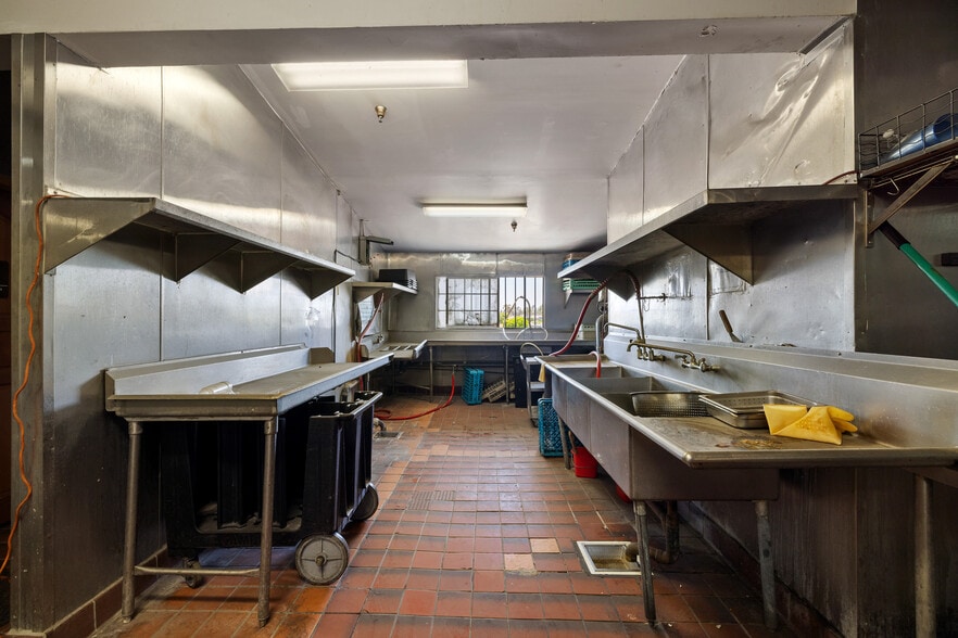 More Photos Of 10478 Valley Blvd, El Monte Restaurant For Lease