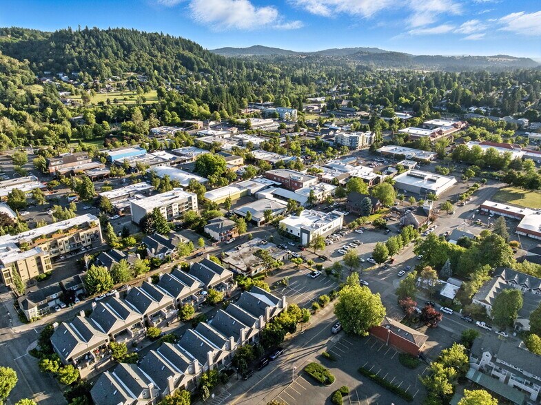 More Photos Of 400 NE Roberts Ave, Gresham Medical For Sale