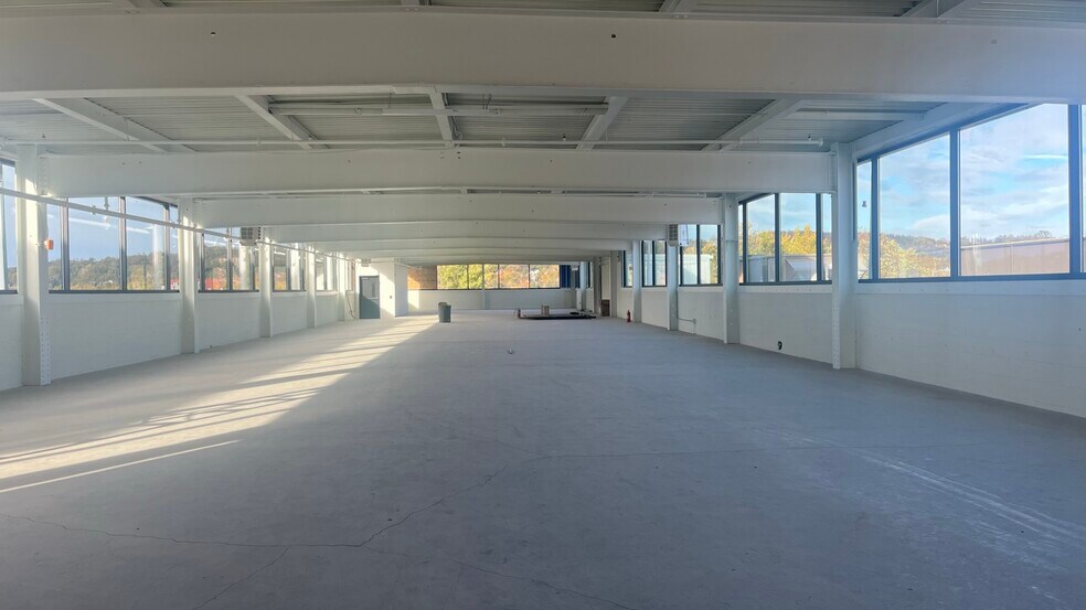 More Photos Of 7415 Thomas Blvd, Pittsburgh Warehouse For Lease