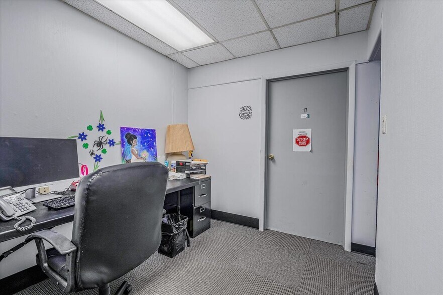 More Photos Of 723 Braddock Ave, Braddock Office For Sale