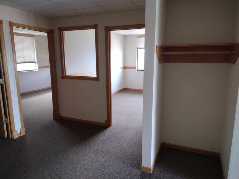 More Photos Of 3231 Teewinot Dr, Rapid City Office For Lease