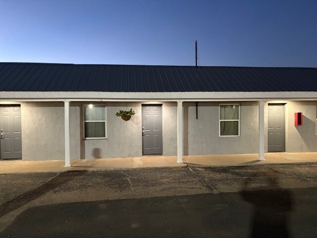 More Photos Of 710 US-54 Hwy, Hooker Hotel For Sale