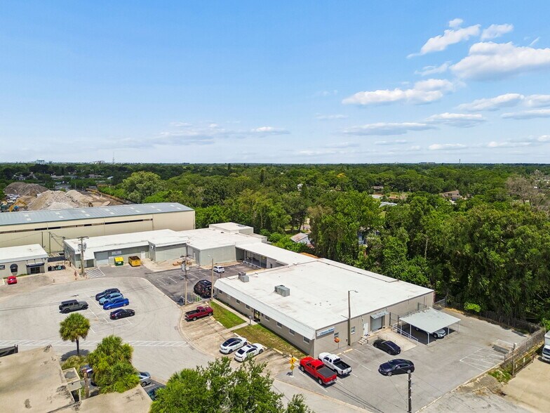 More Photos Of 1760-1770 Calumet St, Clearwater Warehouse For Lease