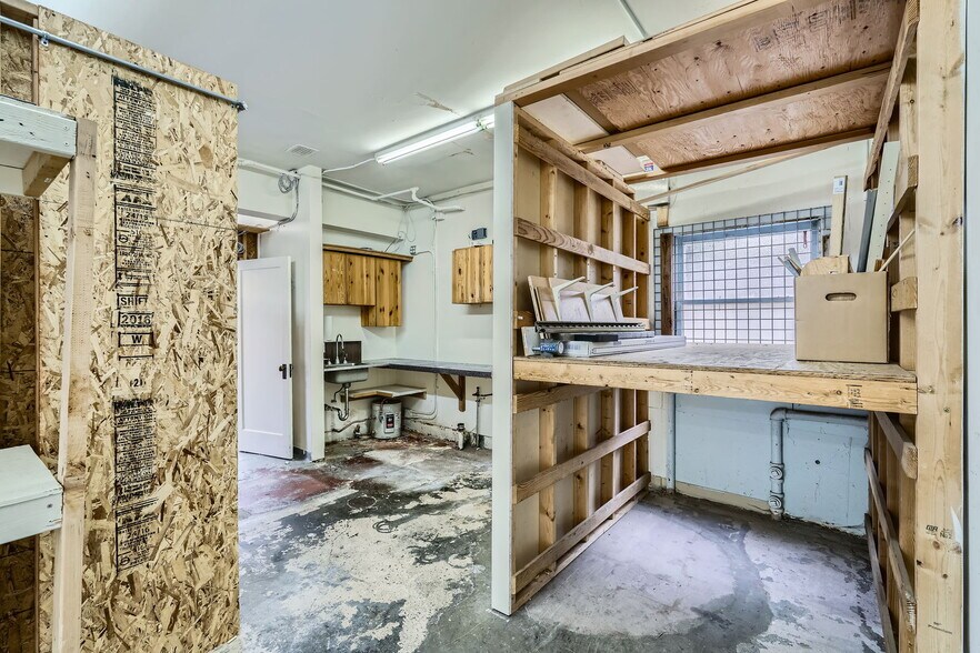 More Photos Of 8310-8318 8th Ave NW, Seattle Storefront Retail Office For Lease